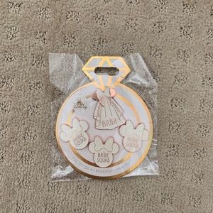 NWT disney bride and bride squad pin set
